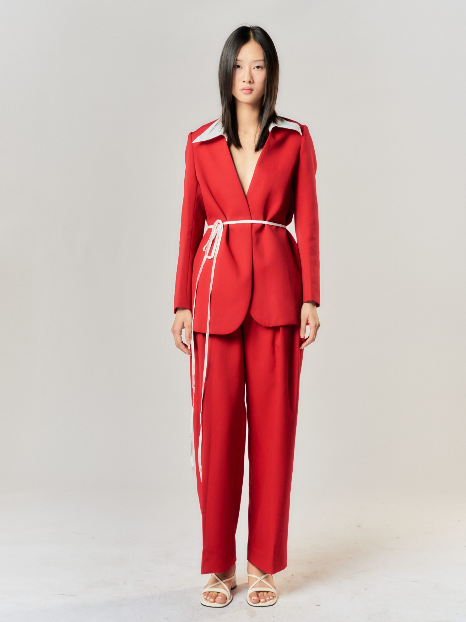 Picture of Collarless Tailored Jacket in Red